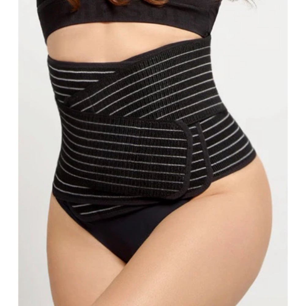Bumpsuit Velcro waist trainer - OS. Never worn!